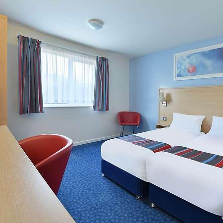 Travelodge Cirencester Ruang foto