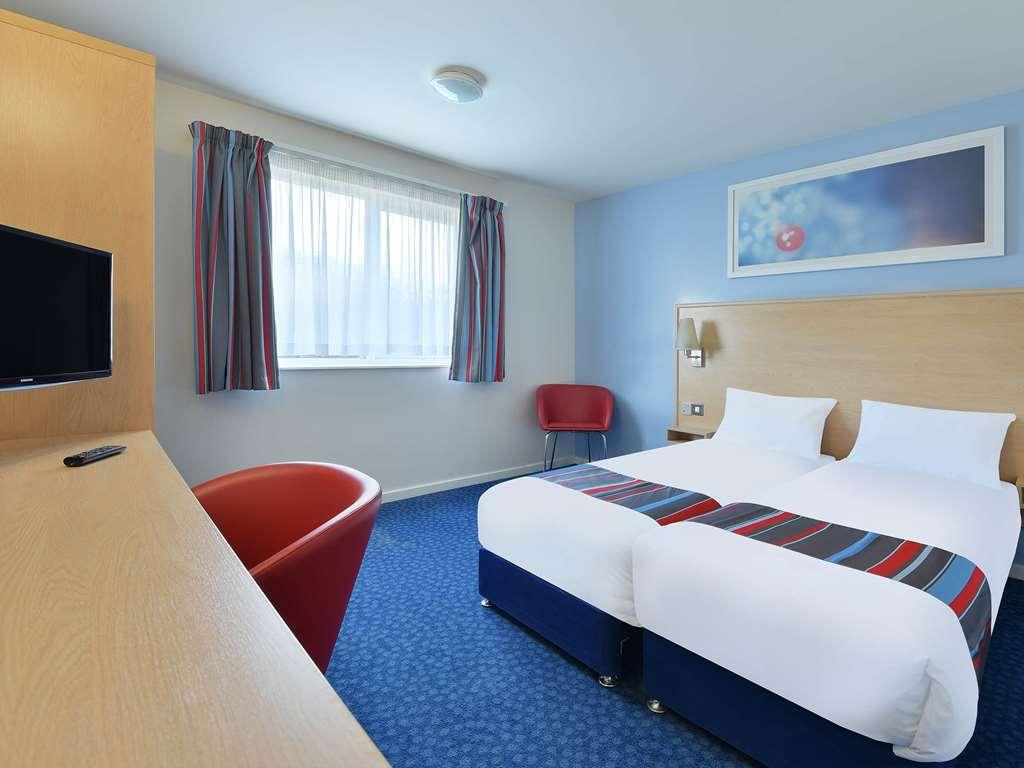 Travelodge Cirencester Ruang foto