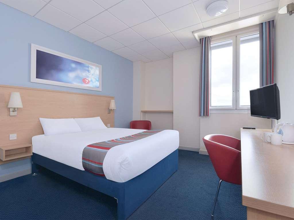 Travelodge Cirencester Ruang foto